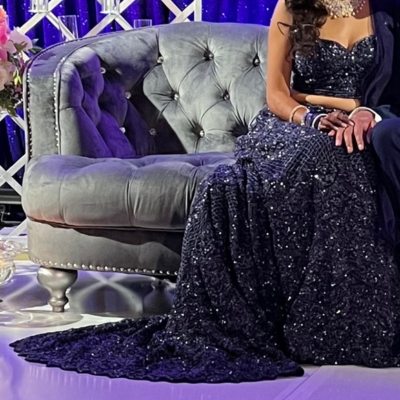 Stunning Blue Designer lehenga with train - Picture 1 of 11